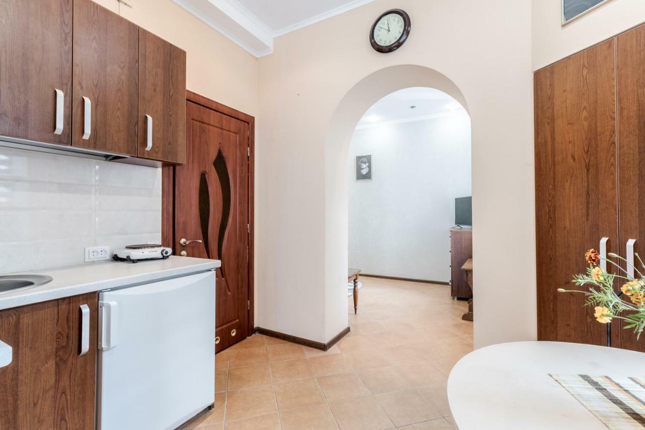 Comfortable Apartment On Franko Лвив Екстериор снимка